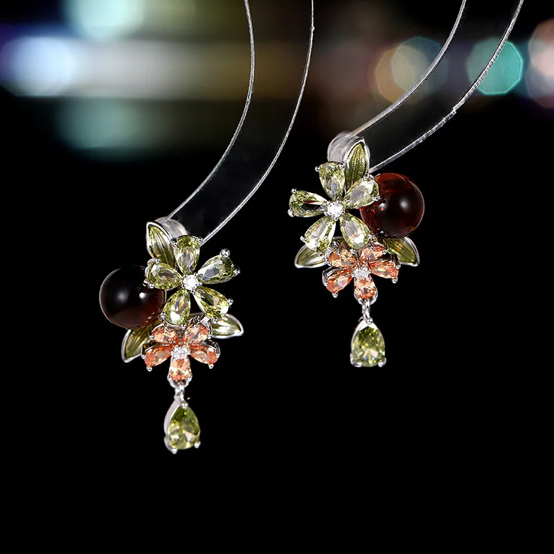 New Spring Summer Fresh Sweet Zircon Flower Light Luxury Versatile Daily Commute S925 Silver Needle Elegant Earrings