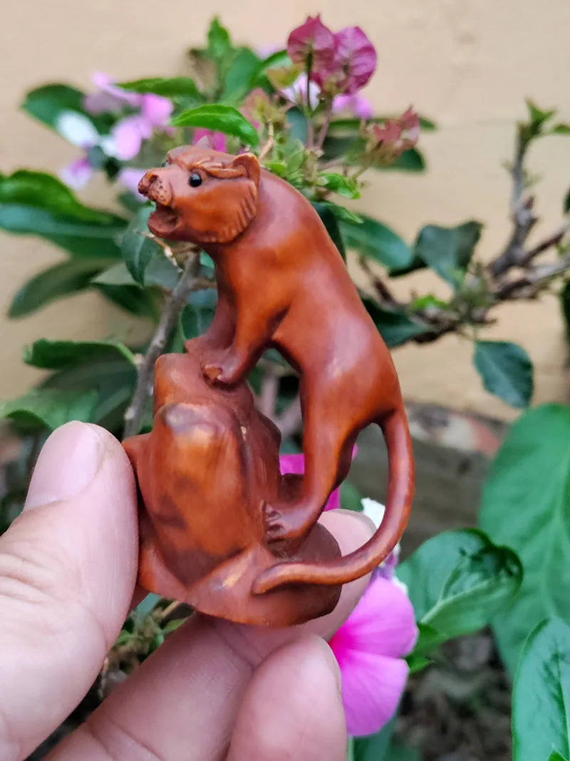 

CQ091 — 2-дюймовая резная фигурка нецке из японского самшита ручной работы: тигра