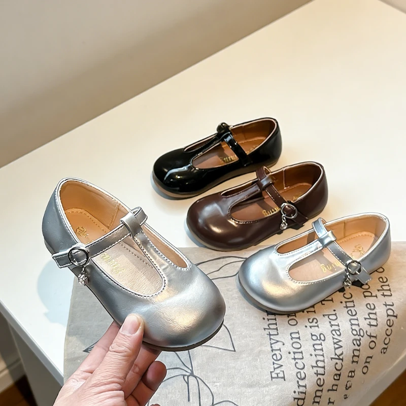

Весенне-осенние детские туфли без каблука для девочек, простые, с вырезами, с Т-образным ремешком, кожаные, модные повседневные балетки, нескользящие, в стиле ретро