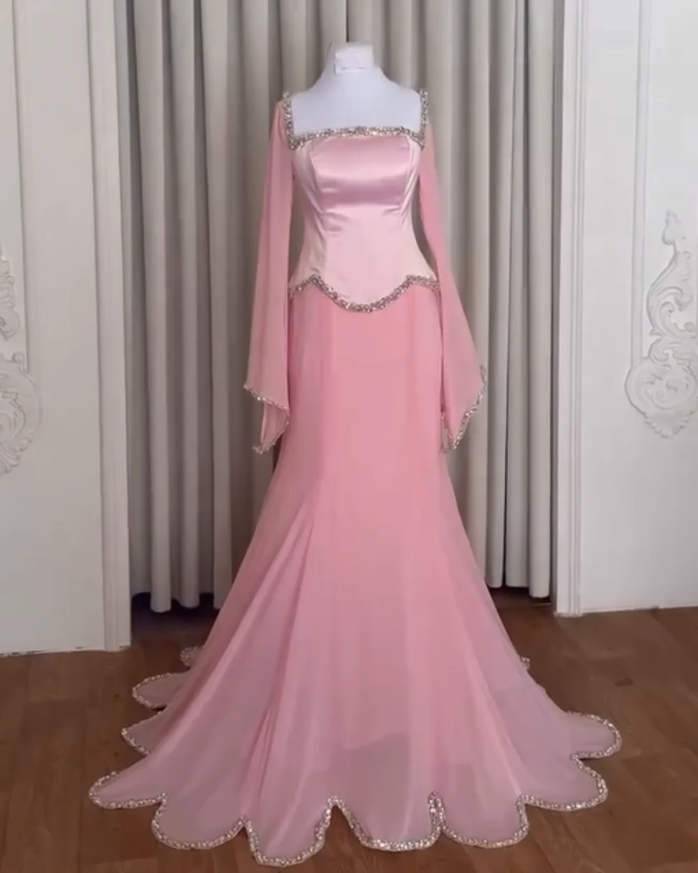

Customized High Quality Exquisite Chiffon Rhinestone Ruched Mermaid Square Neck Long Dresses Bespoke Occasion Dresses Intricate