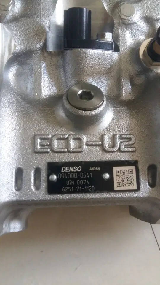 Fuel injecti on pump 094000-0574 6251-71-1120 for Komatsu PC400-8 PC450-8 excavator fuel pump