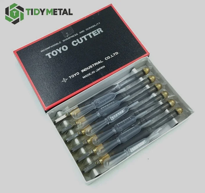 TOYO TC-90 Oil Feed Glass Cutter Self-Oiling Diamond Glass Cutting Tool Ergonomic Handle for Stained Glass & Tile