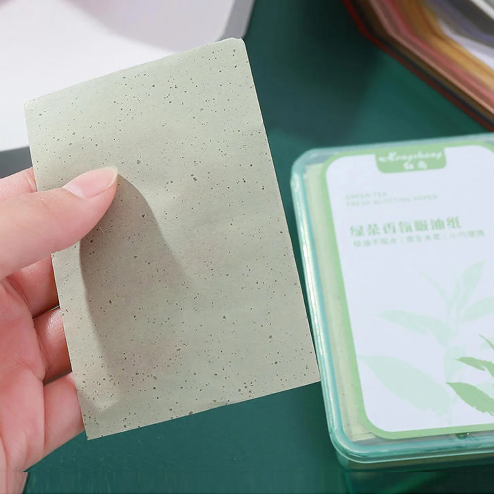 300Pcs/box Face Oil Absorbing Paper Oil Control Wipes Absorbing Sheet Oily Paper Face Cleansing Travel Makeup Face Oil Blotting
