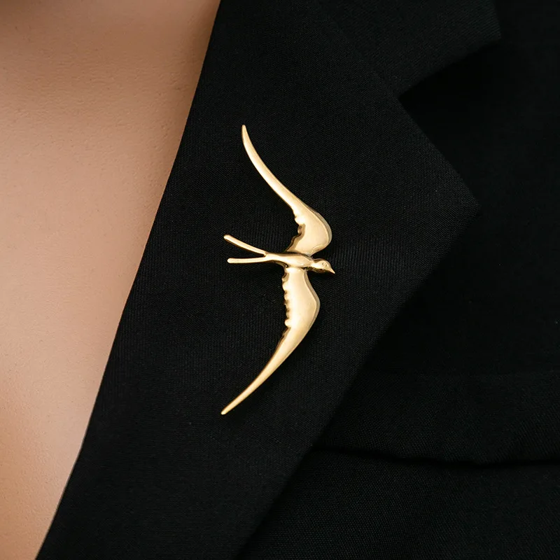 Metal Brooches Peace Dove Pins For Women Fashion Girls Corsage Festival Brooch Gifts Simple Banquet Dress Accessories Jewelry