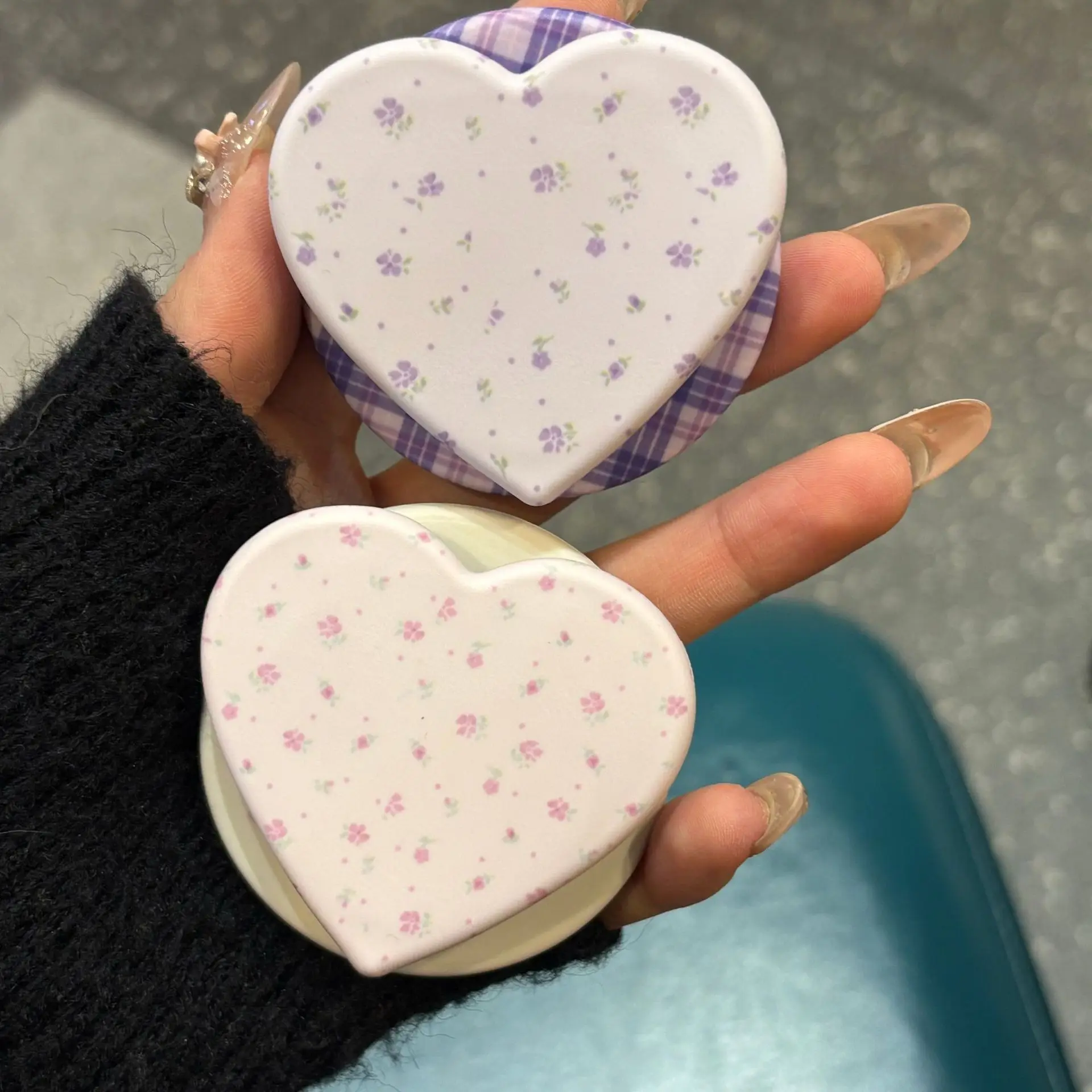 

Love Matte Ins Floral Application Magsafe Magnetic Mobile Phone Case Desktop Lazy Artifact Simple Spring and Summer