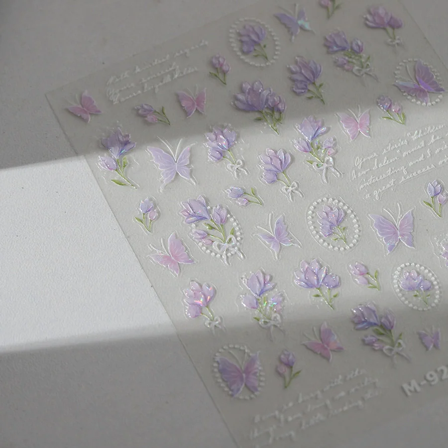 1pc Nail Art Decoraties Stickers Nagelsticker Paars Magnolia Bloem Retro Frans Chic Vlinder Tulp Boeket Glanzende lijm