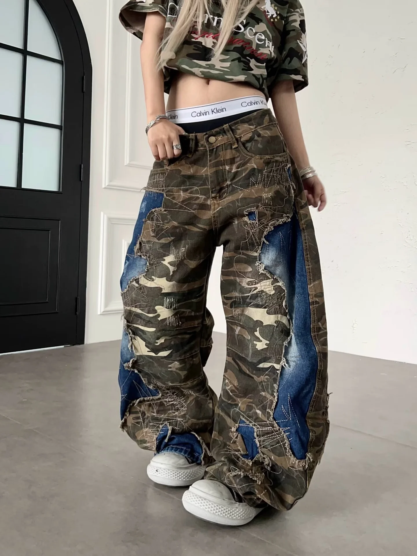 Y2K Apocalyptic Camouflage Wide Leg Jeans Men's Heavy Duty Hole Ripped Frayed Retro Patchwork Knife Angle Workwear Long Trousers