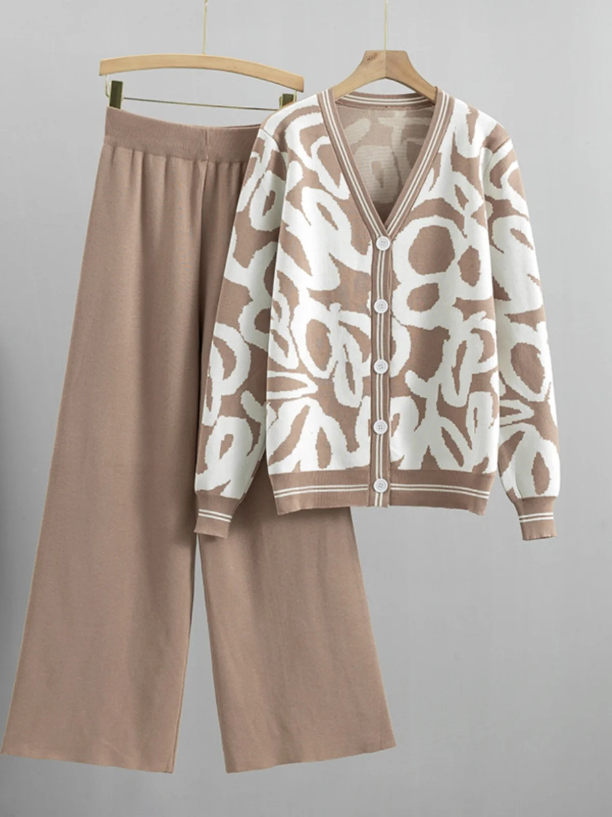 

Модный вязаный комплект, женский осенне-зимний новый леопардовый принт, v-образный вырез, высокая талия, широкие длинные брюки, ансамбль, ансамбль Sli