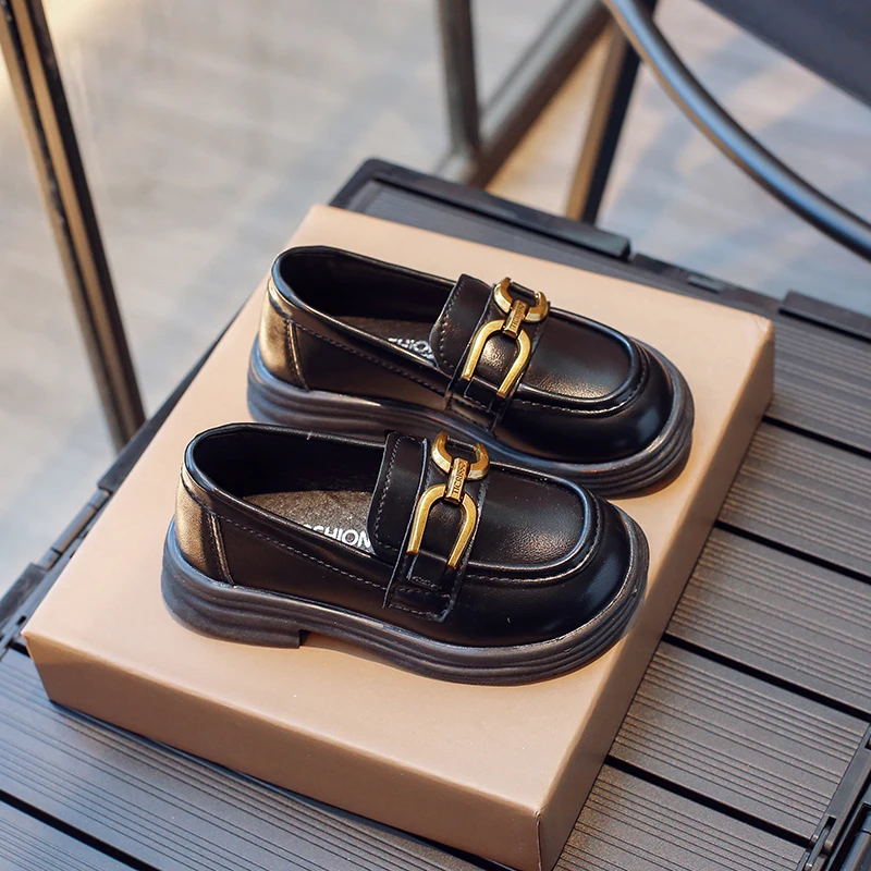 

2026 New Fashion Stylish Children's Shoes Soft Bottom for Spring Autumn New Style leather Princess Breathable Shoes Kids