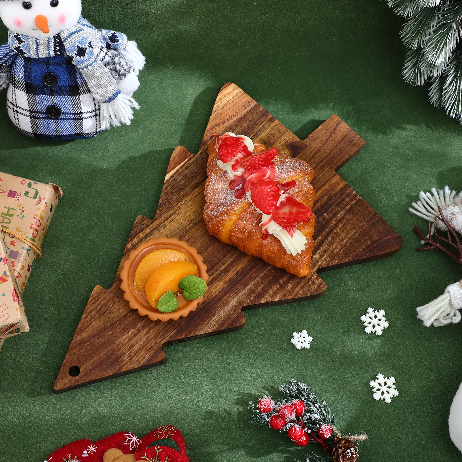 

Christmas Tree Charcuterie Board Wooden Cutting Board Pizza Bread Tray Multifunctional Serving Plate for Home Restaurant