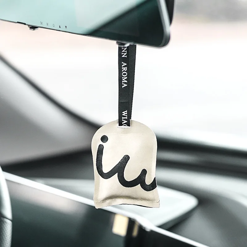 New car aromatherapy car perfume sachet high-end long-lasting light fragrance air outlet pendant sachet manufacturer wholesale