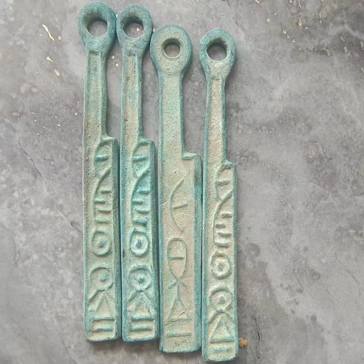 

Old Rare Knife Coin for Collection Ancient Warring States Period Ming Knife Coins Antiques Gifts Monedas