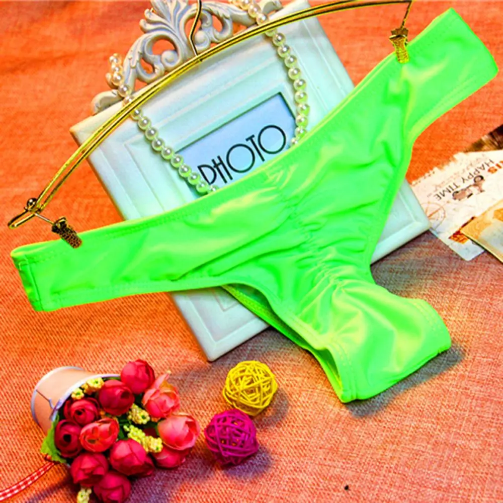 

Woman Girl Vacation Large Size Sexy Solid Color Single Swimsuit Pleated Bikini Swimming Trunks