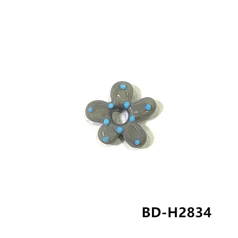 2Stück Dopamine farbige hohle Blumen Glasperlen INS Mini Blumen Charm Anhänger DIY Handgemachte Schmuckzubehör Bastelzubehör für Handwerker Perfektes Feiertagsgeschenk zur Armbänder Halsketten Herstellung – Detail 37