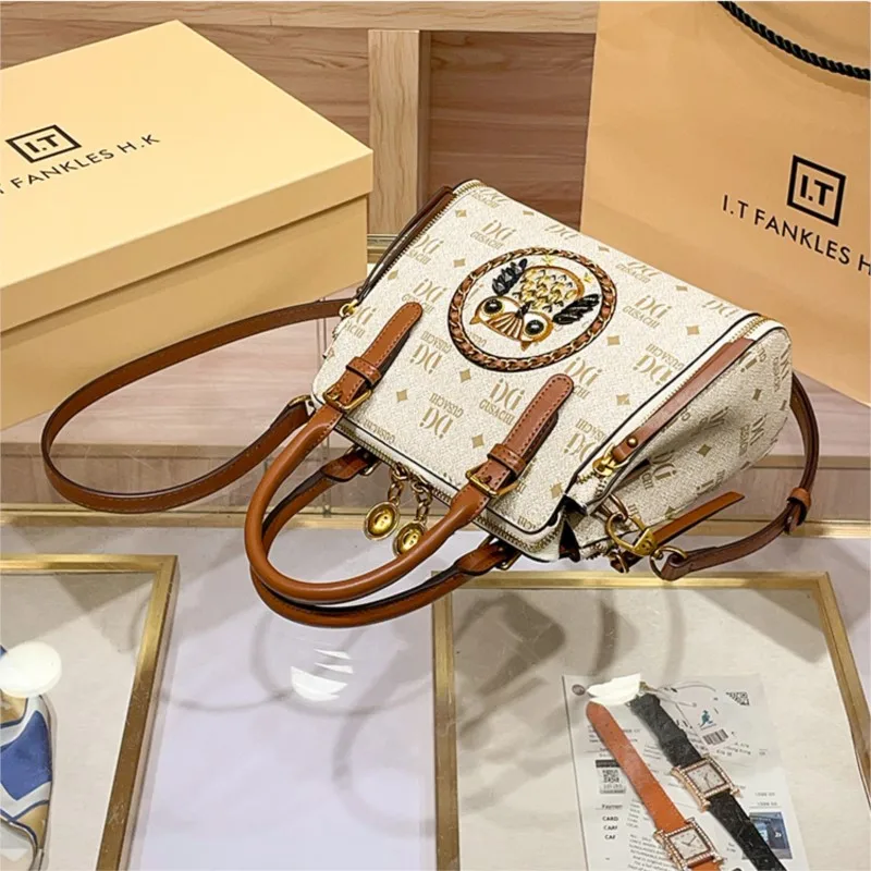 Light luxury brand handbag for women 2024 new designer high-end sense, large capacity single shoulder crossbody bag tote bag