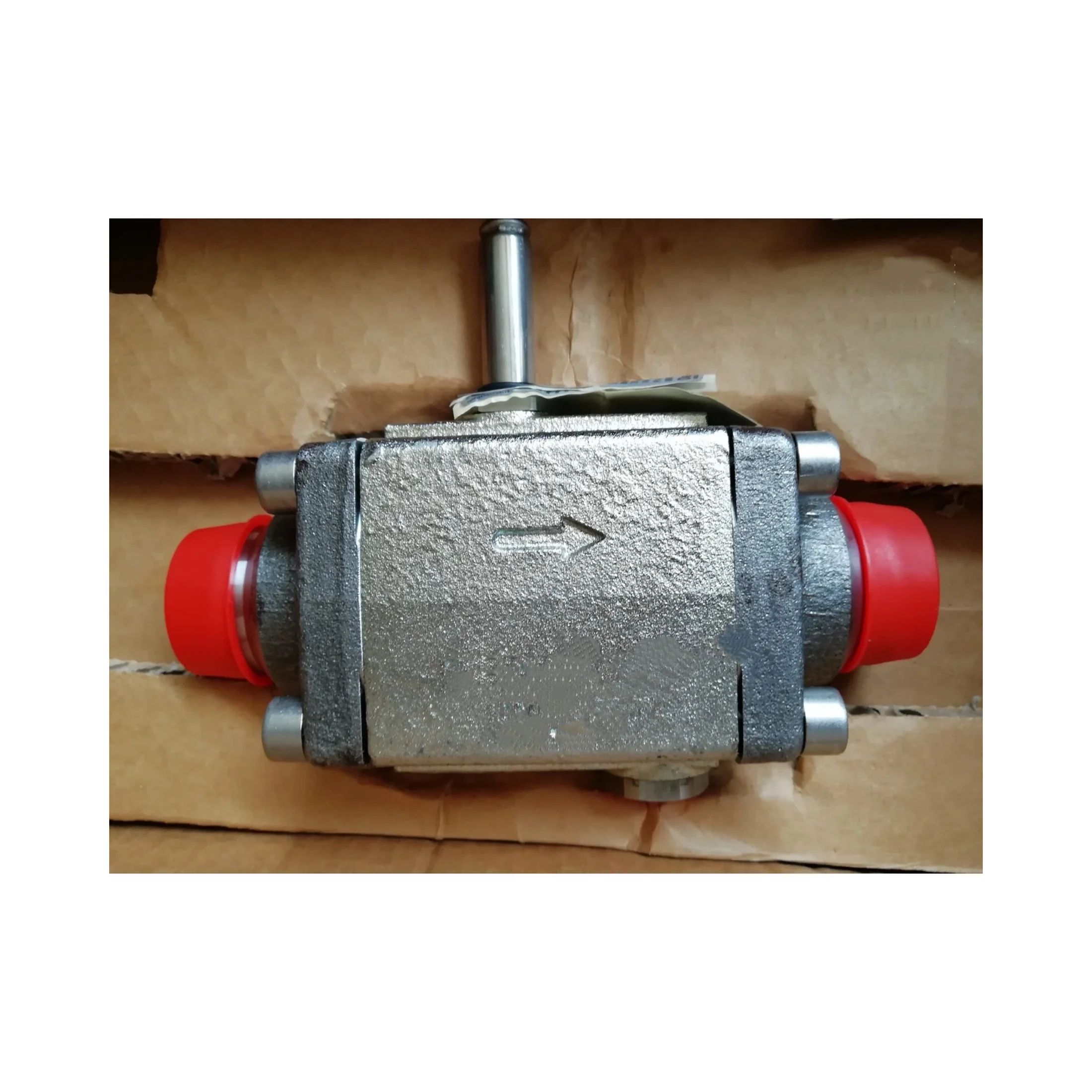 

DANF-OSS 042H1126 Solenoid Valve for Industrial Refrigeration and Cooling Systems