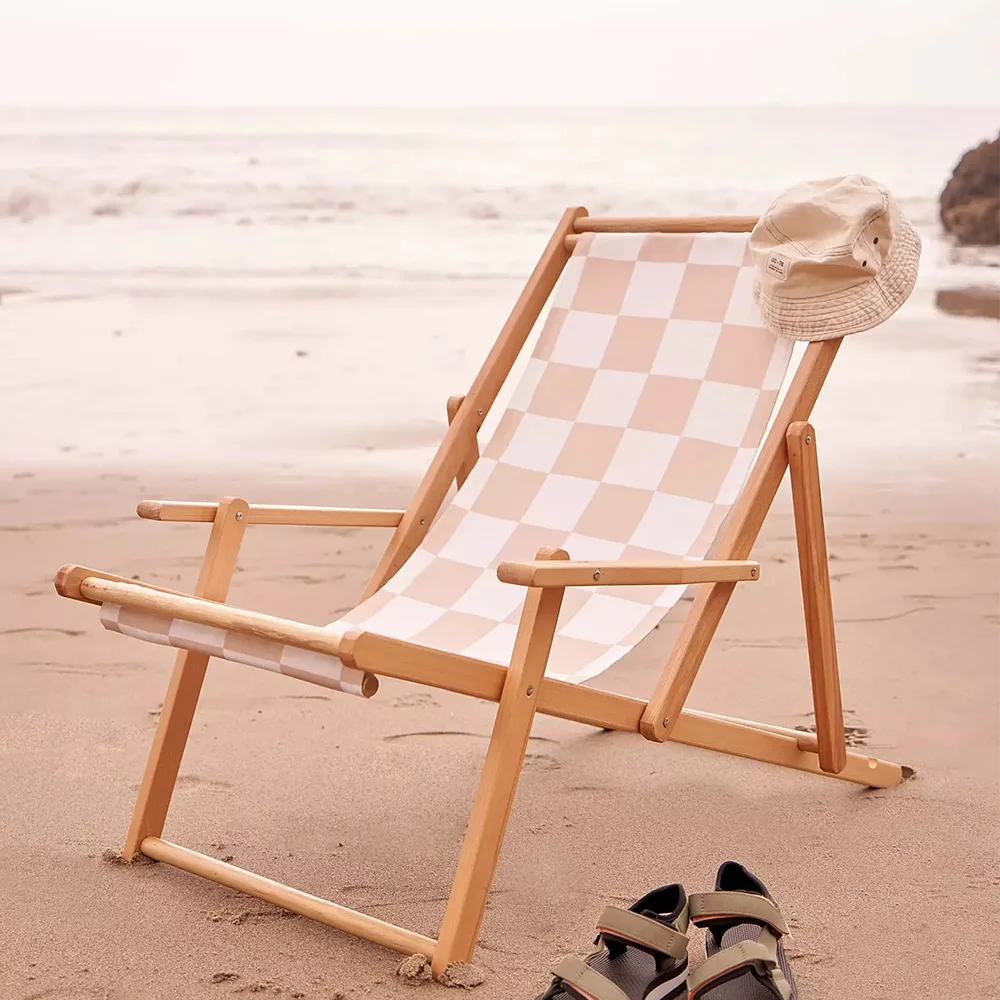 Vintage hotel portable pink adjustable 3-position folding beach chair foldable polyester sling seat wooden reclining beach chair