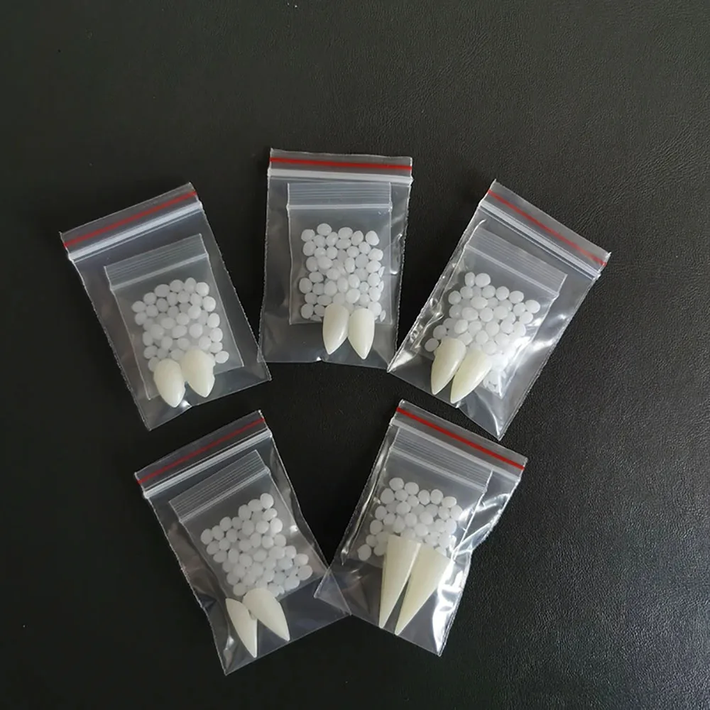 Imagen 6: Decoración de Halloween, Dientes de Vampiro, Colmillos de 1.3-1.9 cm, Dentaduras Postizas, Colmillos Falsos con Adhesivo para Dentaduras, Accesorios para Disfraces de Halloween