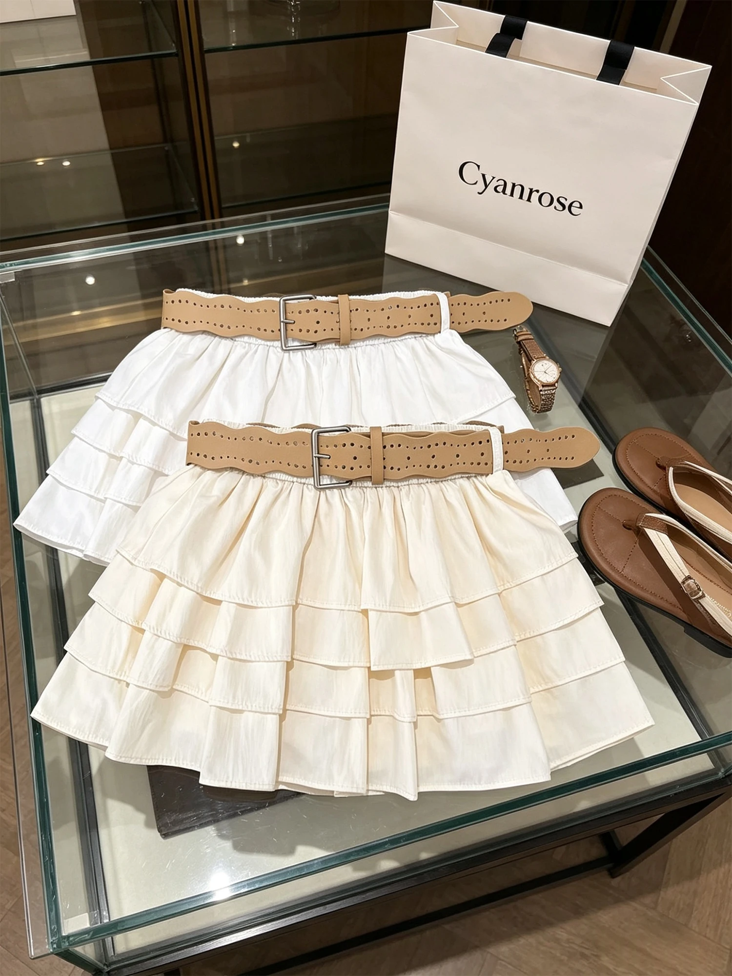 Women White Ruffle Tiered Mini Skirt Y2K Gyaru Vintage Short Skirts Korean Style High Waist Flared A-Line Skirt for Women Summer