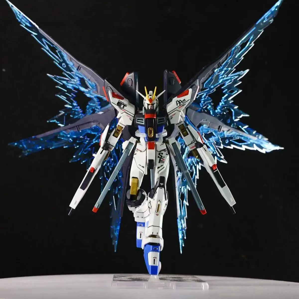 

Gundam Assembled Model Hg New Force Assault Free Perfect Horn Beast Mech Handheld Assembled Model Toy Movable Doll Collectibles