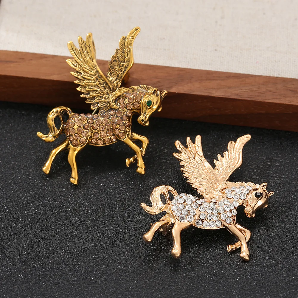 Vintage Heavy Industry Rare Animal Griffin Brooch Women's High-end Clothing Accessories High-end Corsage Men's Banquet Suit Pin