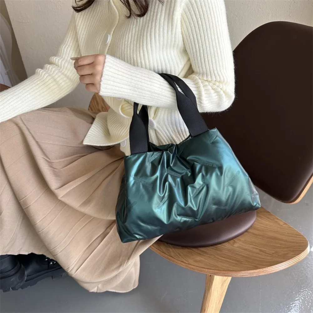 

Large Capacity Puffer Tote Bag Quilted Down Padded Cloud Handbag Korean Style Lightweight Space Cotton Underarm bag Outdoor