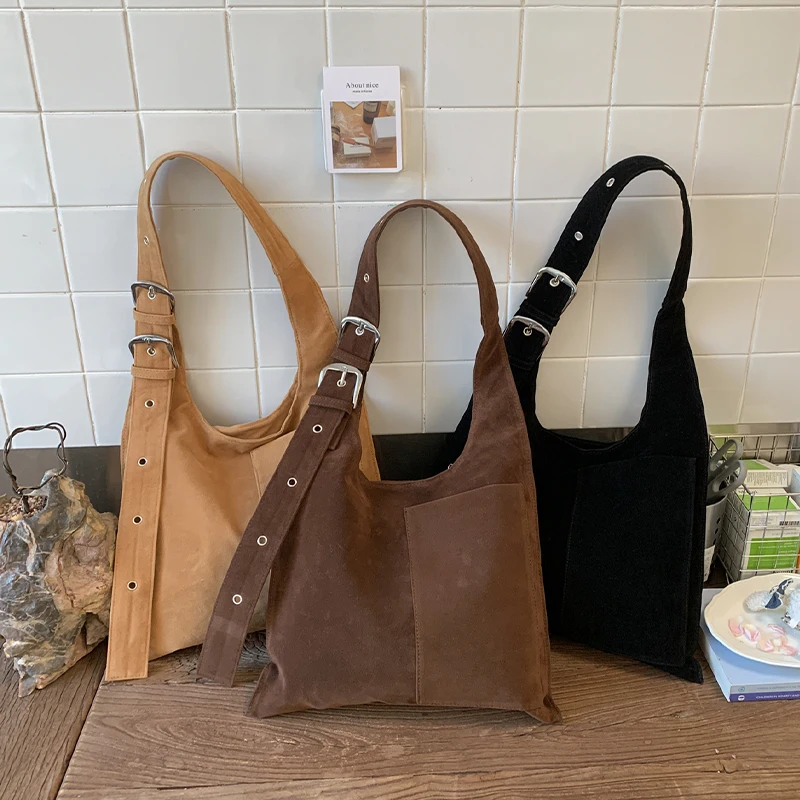 

﻿ Korean Vintage Coffee Faux Fur Female Bag Double Buckle Design Shoulder Handbag And Purse Adjustable Strap Crossbody Tote Bag