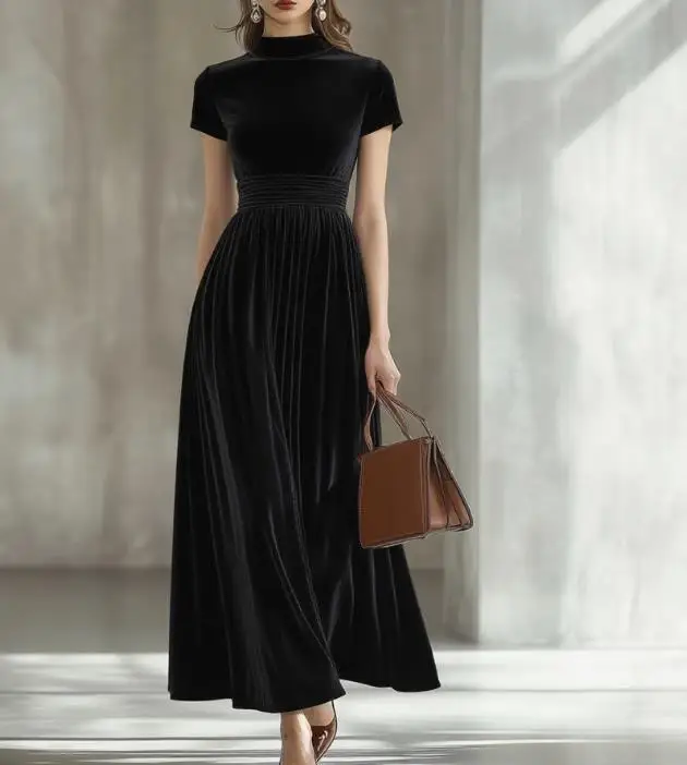 

New Autumn and Winter Women's Golden Velvet Short-Sleeved Dress, Elegant Style with A Fitted Waist Design