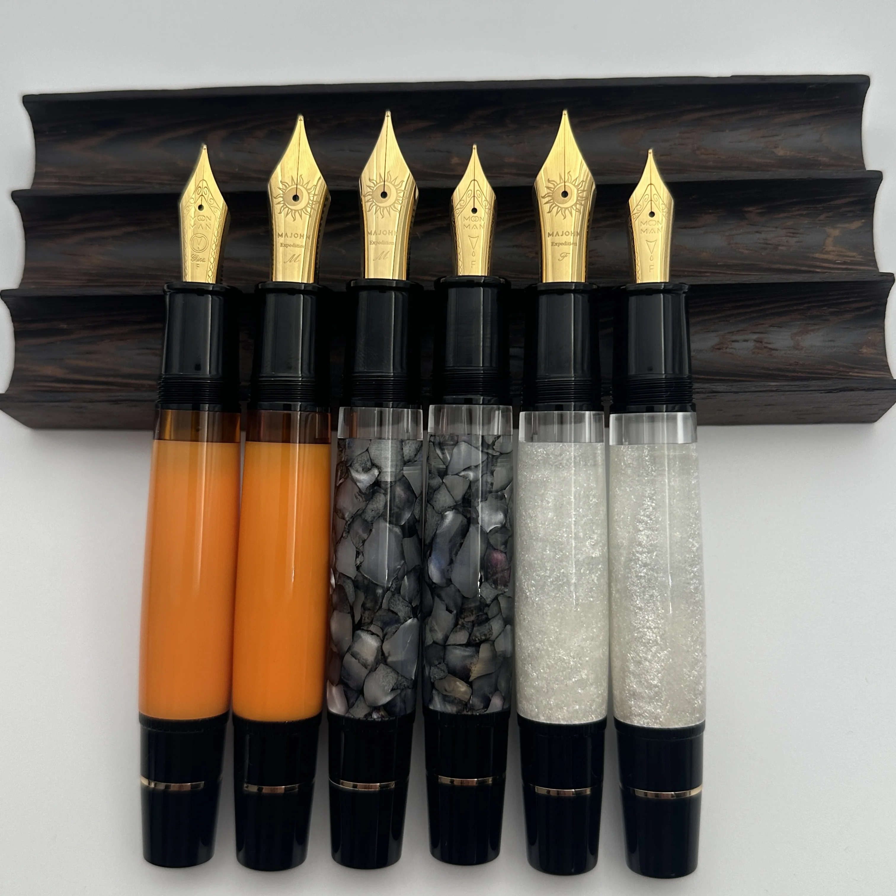 

MAJOHN P139 Large Piston Fountain Pen No.6/8 EF/F/M Nib Hard Rubber Tongue All-copper Piston Writing Pen Limited Black Rock!
