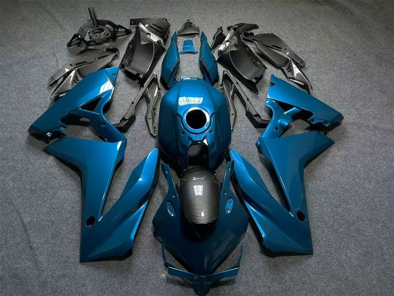 Neues ABS-Motorradverkleidungsset passend für CBR650R 2024 2025 2026 Verkleidungskit in blauer Carbonfaser-Optik