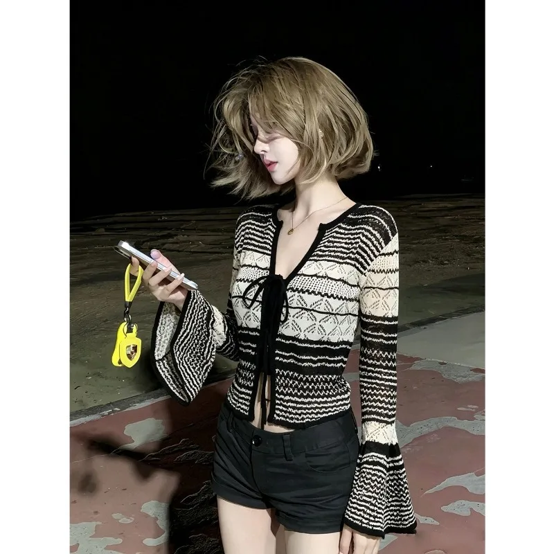 Women Clothes Summer Korean Fashion Simplicity All-match Fashionable Hollow Out Knitting Contrasting Colors O-neck Slim Cardigan