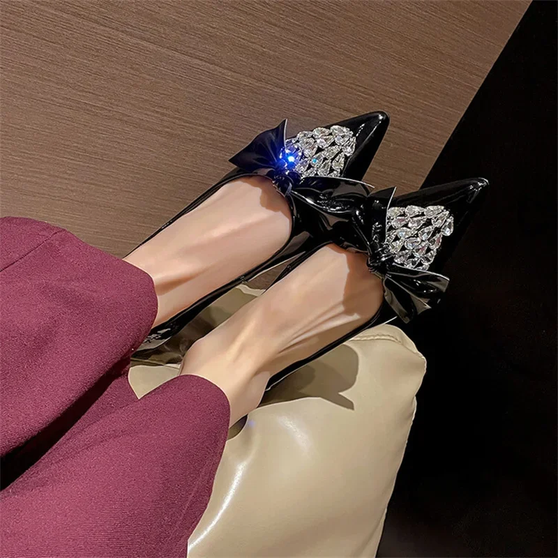 Butterfly Knot Pointed Toe Women Shoes Fashion Crystal Low Heels Zapatos Mujer Slip On Cozy Sapato Feminino Spring Autumn New