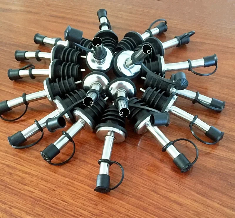 1PC Stainless Steel Oil Bottle Spout Pourer/Mouth with Stopper Flask Dry Red Wine Pot Bottle Cork Plug Olive Pourer Dispenser