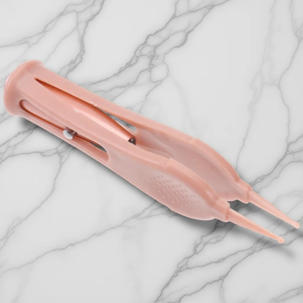 

Baby Nose Tweezer Stainless Steel Silicone Plastic Anti Skid Handle LED Light for Nose Ears Navel Eye Cleaning Pink