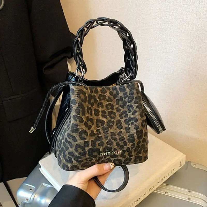 

Высококачественная ручная овощная синяя посылка, новинка 2025, нишевый дизайн, замшевая сумка через плечо на одно плечо, дорожные сумки-ведра