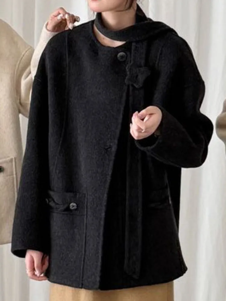 ZMEENNA Damen-Kurzmantel aus Wollmischung mit Knopfleiste vorne, schicke Winterjacke mit einzigartigen Kragen und Taschendetails ZM4006