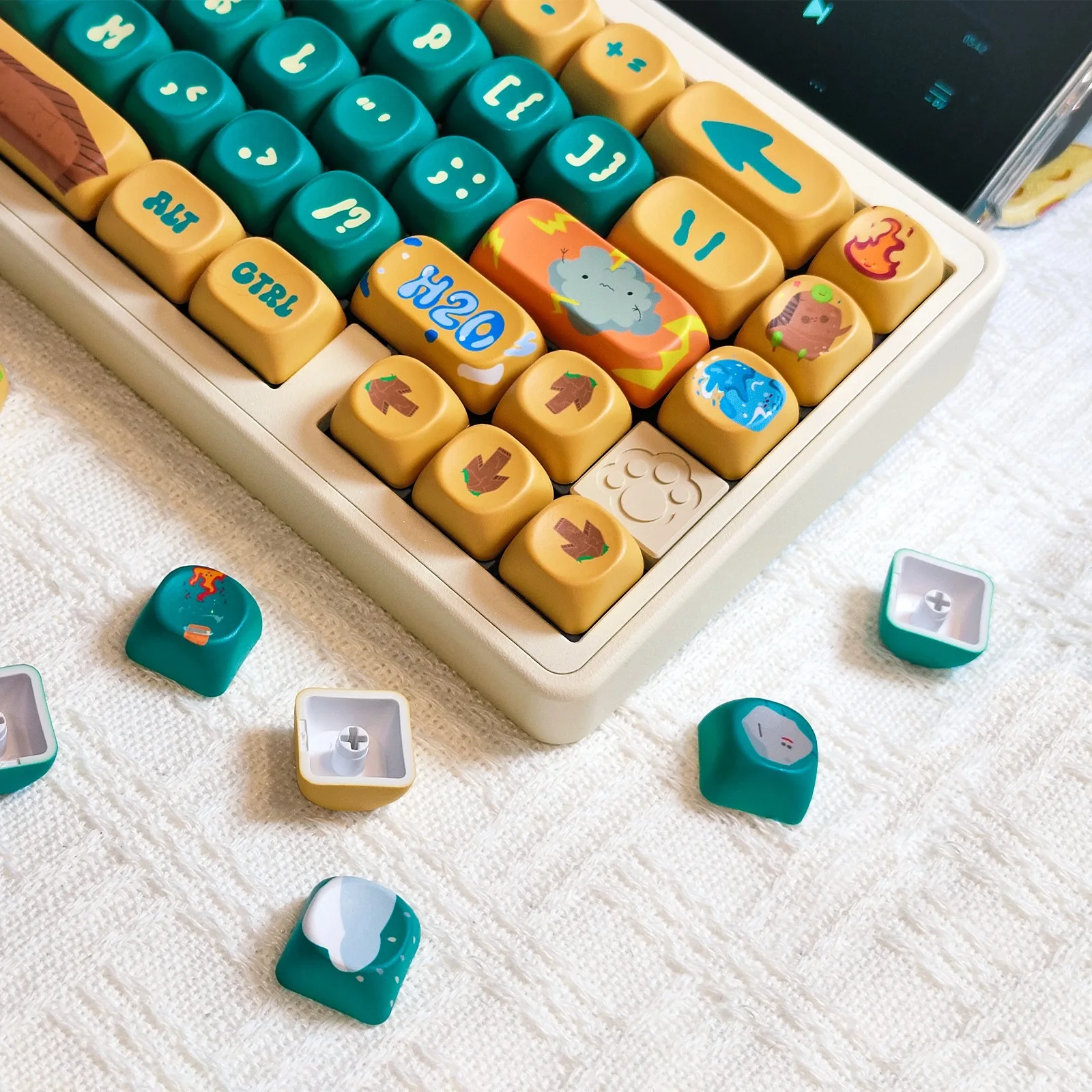 

Element Partner Theme Keycap MOA Profile PBT Full Five-sided Thermal Sublimation Keyboard Cap Dark Green Turmeric Cute Keycaps