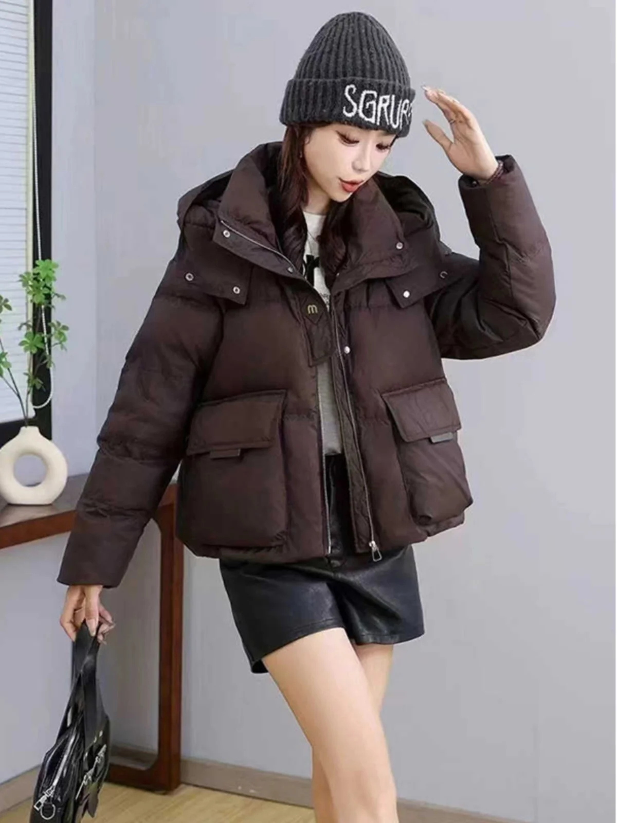 

Fashionable Thickened Short Jacket with Big Pockets Sweet Style Korean Version Cotton Coat for Women Winter New Arrival