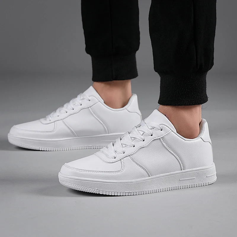 Spring New Men\'s Shoes White Casual Sports Board Shoes Fashion Trend Versatile Campus Little White Shoes Black Student Shoes