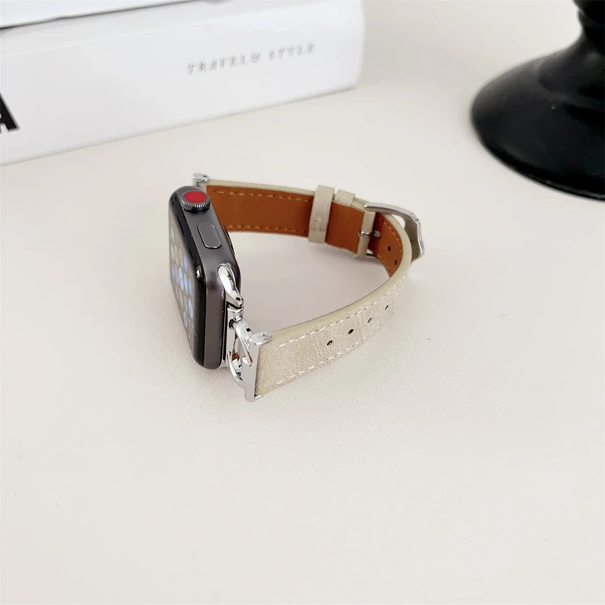 Watch Band For iWatch 42/44/45/46/49mm 38/40/41mm PU leather Fashion Watch Strap for Watch Series Ultra2 Series 10/9/8/7/6/5/4/3/2/1_voghion.com