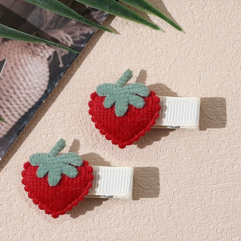 

1 Pair Baby Girls Hair Clips Children's Strawberry Hairpin Lovely Infant Hair Accessories Little Girl Hair Holder Side Clip