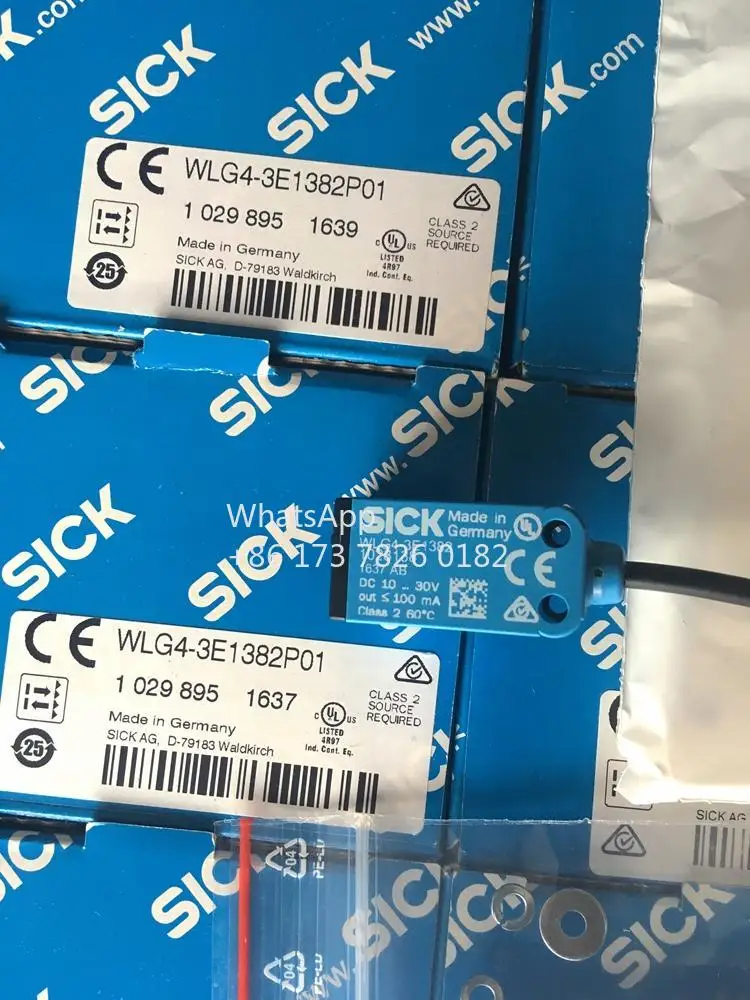New Original SICK Photoelectric Sensor WLG4-3E1382P01