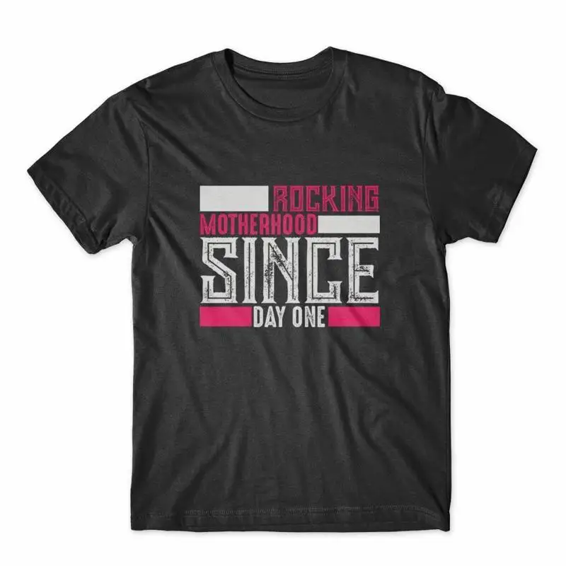 

Футболка Rocking Motherhood Since Day One, 100% хлопок премиум-класса