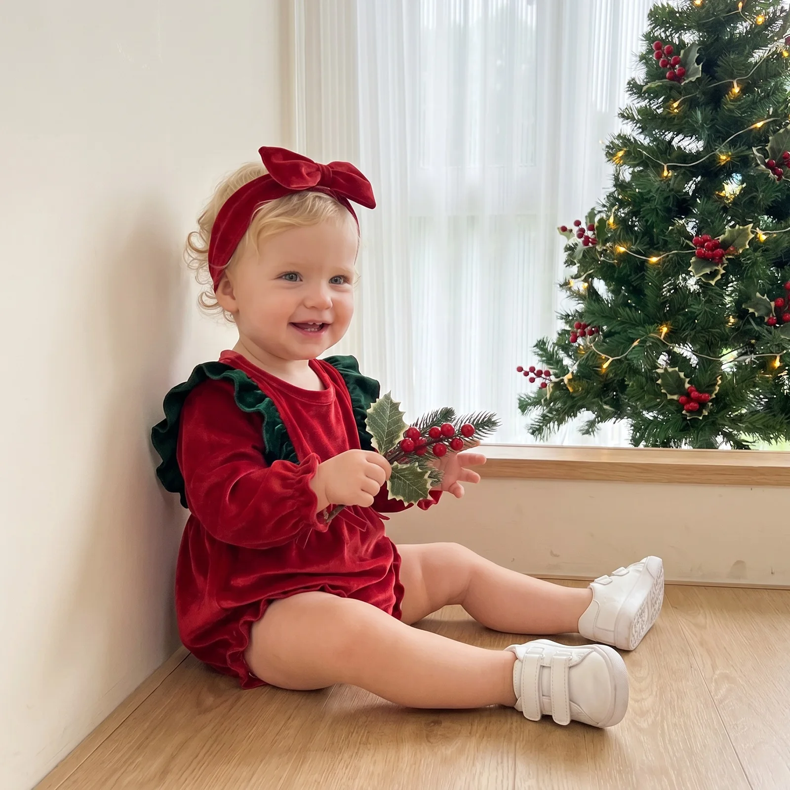 Baby Girls Christmas Outfit, Long Sleeve Crew Neck Bodysuit and Headband