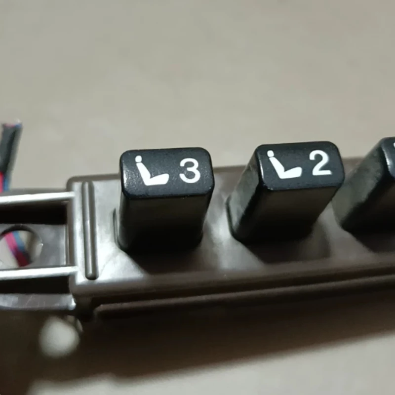 

Для переключателя памяти сиденья Toyota 15A911 RH BLACK 15A912 левая коричневая черная кнопка с маркировкой с L1 L2 L3 SET Демонтажные детали