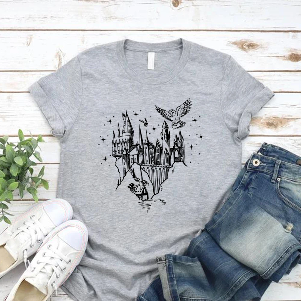 Wizard Castle T-Shirts Believe in Magic T-shirt Magical School Tee Women Short Sleeve Tshirts Wizard School T Shirt Bookish Gift