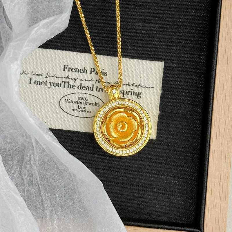 Fashion 14 K Gold Color Rotating Rose Compass Necklace Chain for Women Bride Girl Fine Jewelry Birthday Wedding Gifts