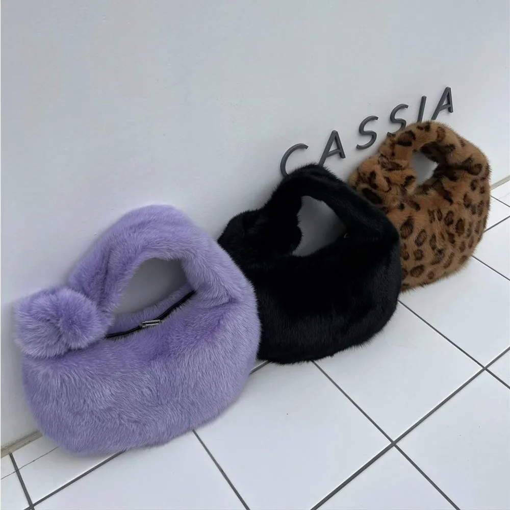 Luxury Designer Real Mink Fur Handbag Female Fur Small Bag Women Fur Fashion Bag Party Evening Handbag Furry Woven Knot Bag