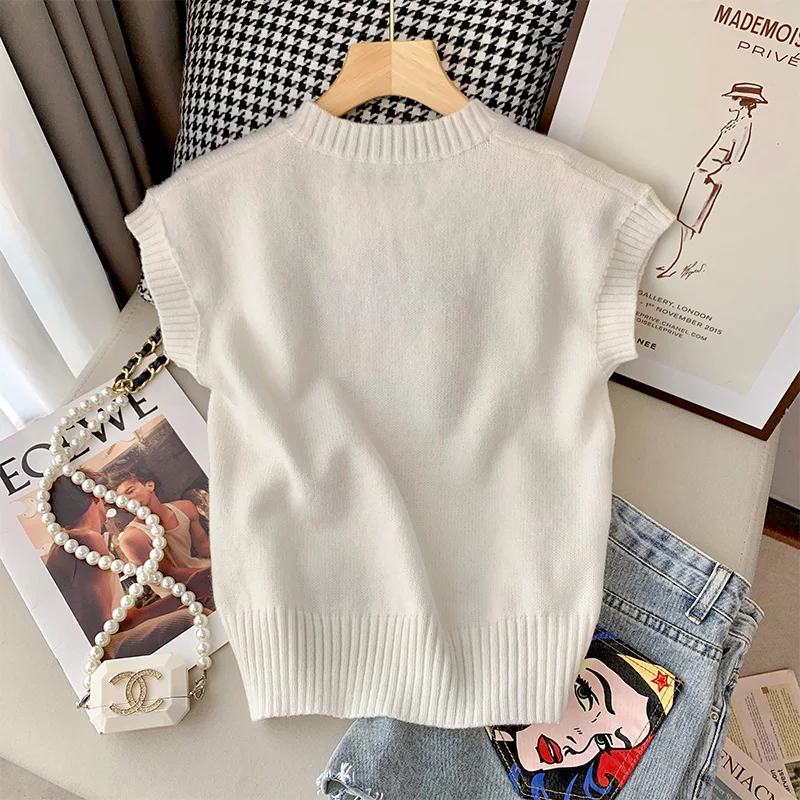 White Embroidered Sweater Vest Women Knitted Pullover Knitwear Sleeveless O-neck Vintage Elegant Fashion Chic Stylish Ladies Top