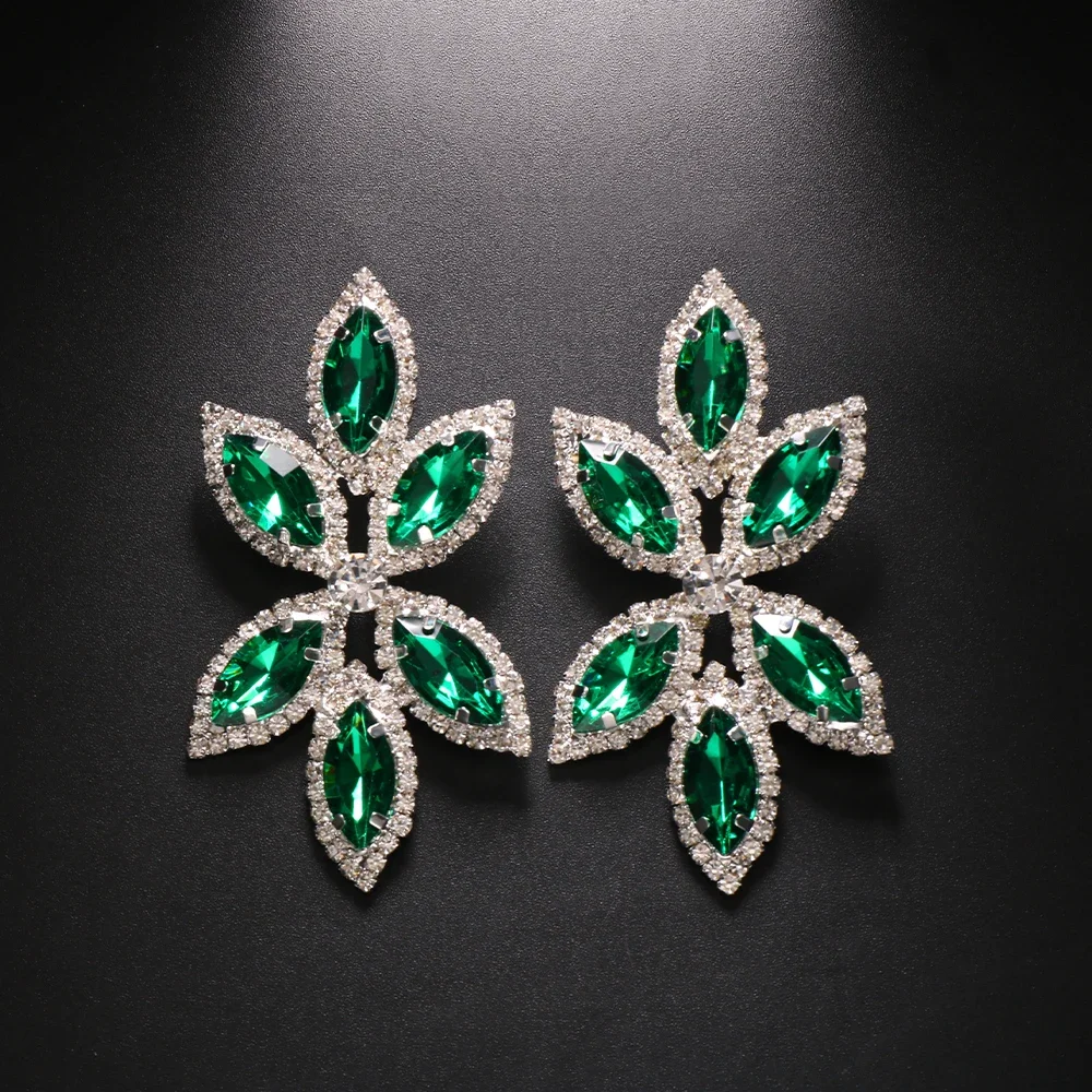 2024 New Trendy Rhinestone Flower Shaped Earrings Dinner Party Accessories Lady Fashion Personalized Jewelry Wedding Gift